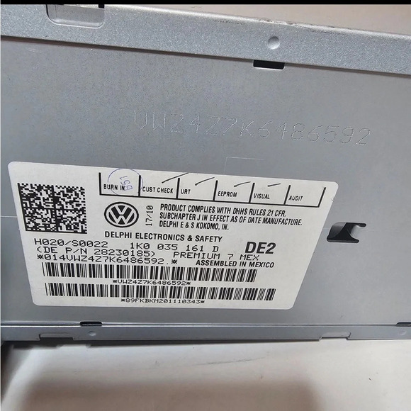 Volkswagen Delphi Electronics Factory Radio Premium MP3 DE2 Model #H020/S0023 - Picture 3 of 8
